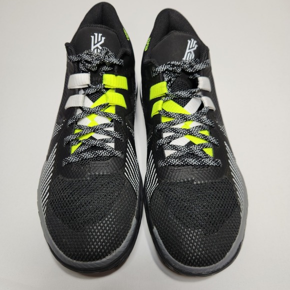 Nike Kyrie‎ Flytrap V 5 Mens Basketball Shoes Black White CZ4100 002 - SIZE 10